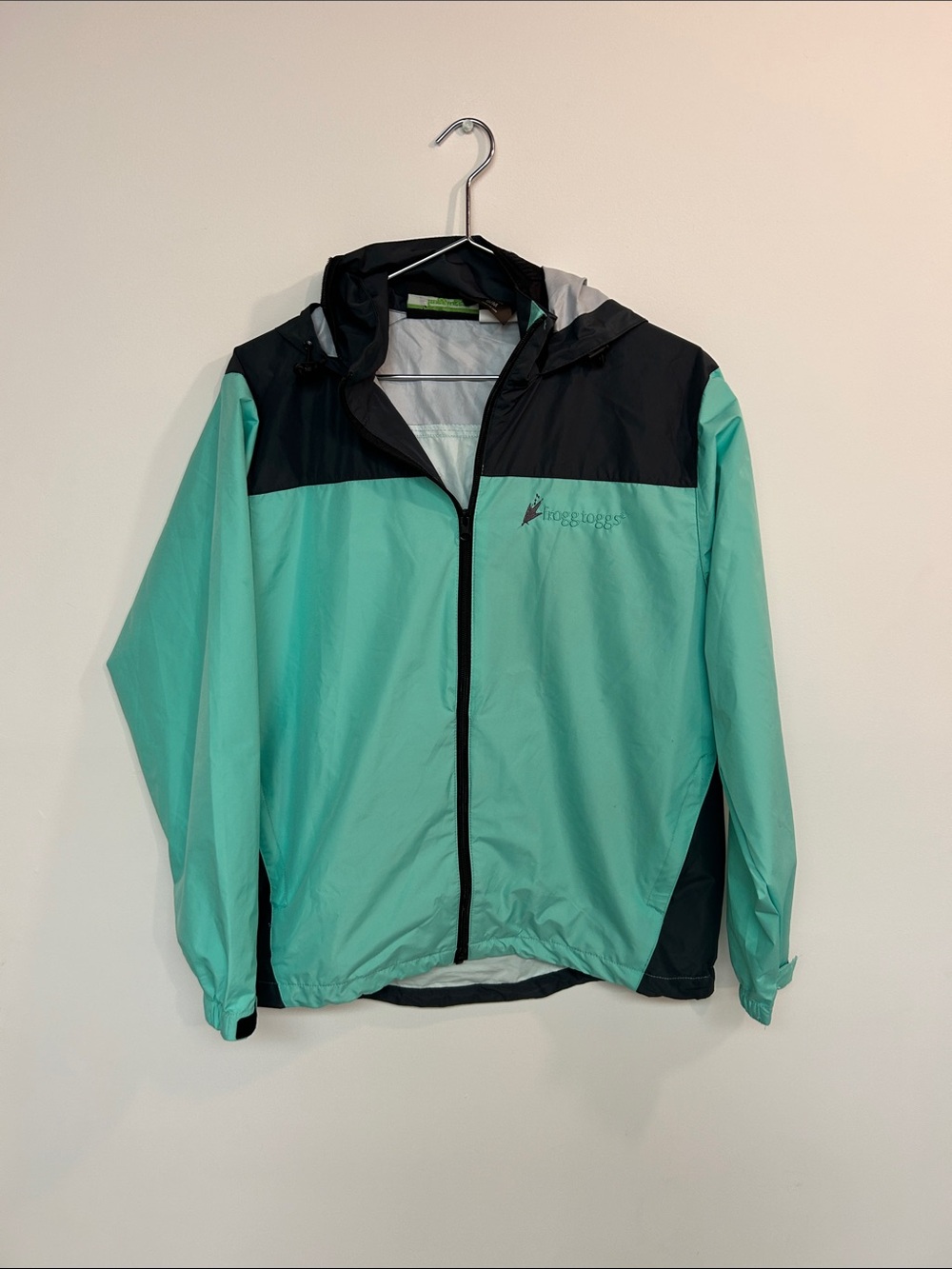 frogg toggs Women’s Teal and Black Hooded Rain Jacket